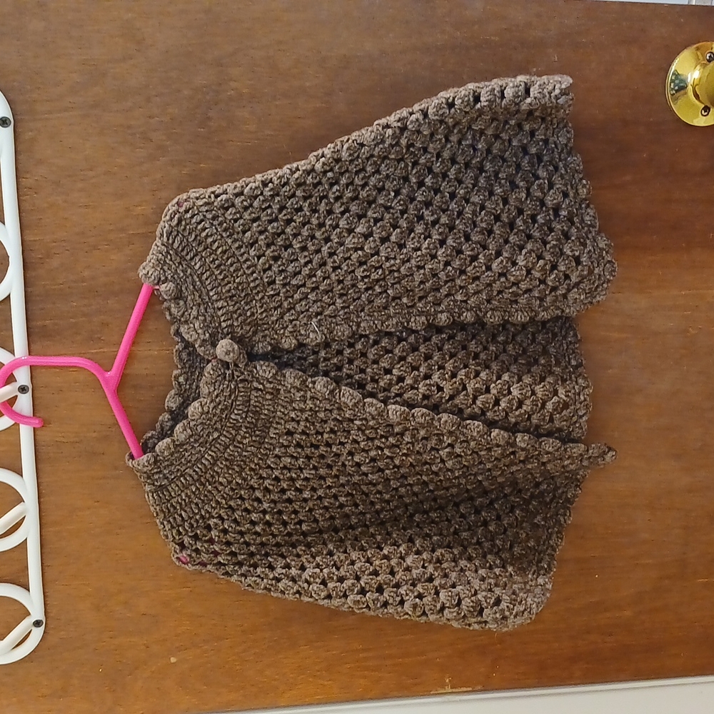 Knitted shaw
